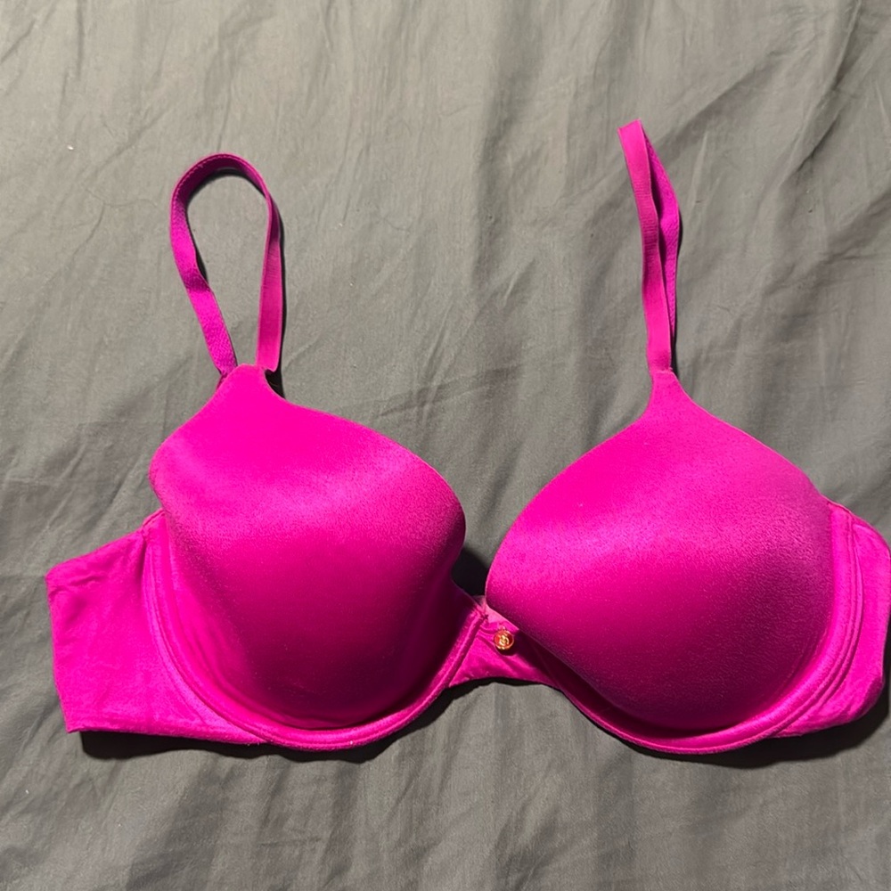 Victoria’s Secret lined Demi bra